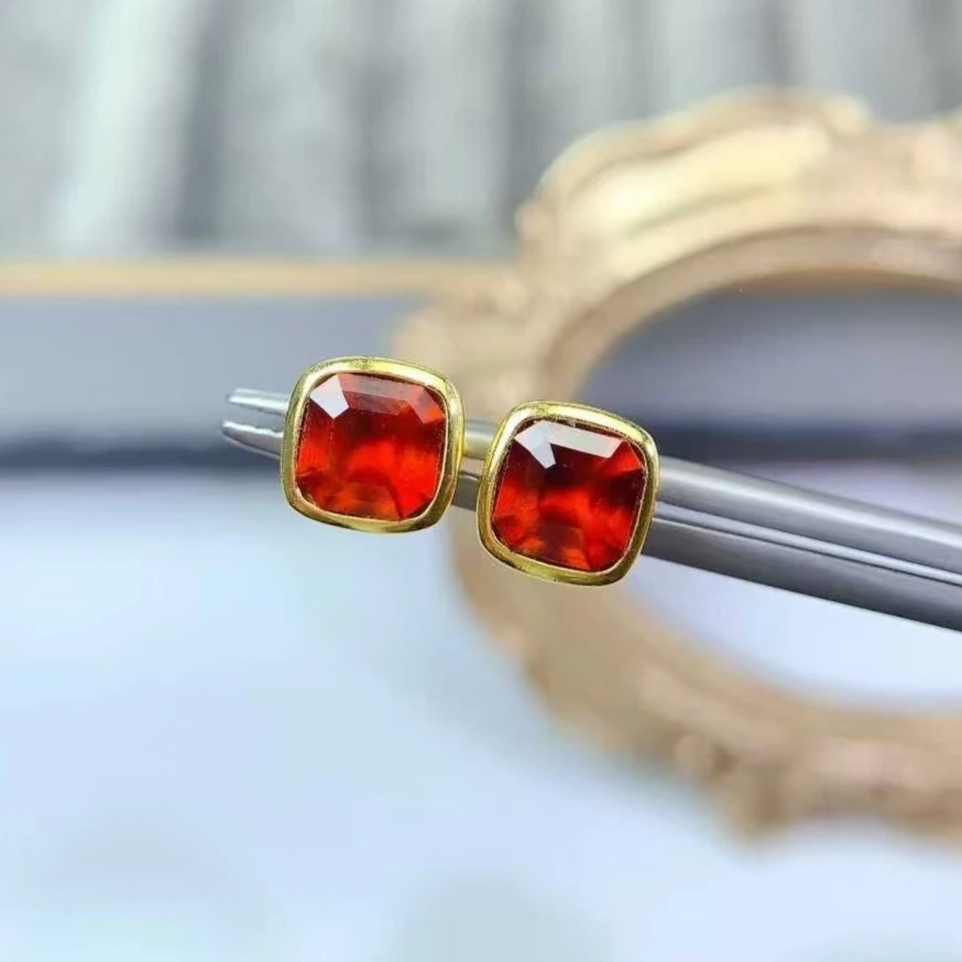 

Серьги-гвоздики из серебра 925 пробы, серьги с натуральным гранатом, 6 мм, всего 1,6 карата, ювелирные изделия из натурального граната, не вызывает аллергии
