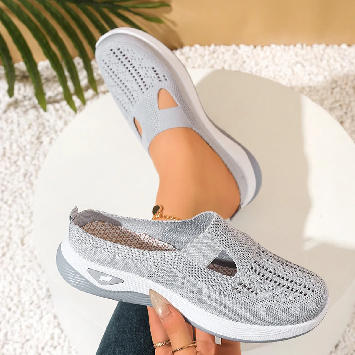 Women Breathable Mesh Walking Sandals Slip On Lightweight Casual Sneakers Soft Sole Platform Non Slip Out Summer Shoes Outdoor