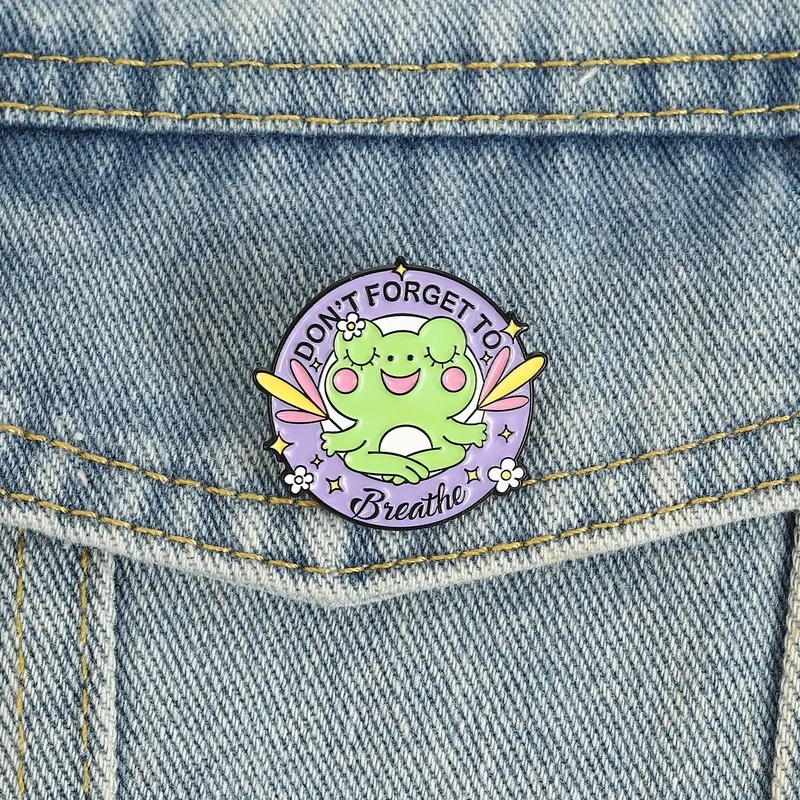 Pins de esmalte de rana yoga, broche de dibujos animados, insignia de solapa, accesorio de joyería de rana linda, regalos para fans y amigos