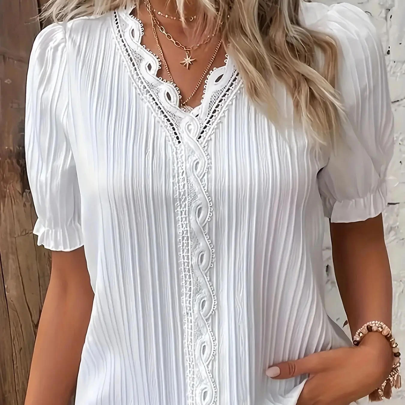 Plus Size Spring and summer new  short sleeved elegant and fashionable women\'s top