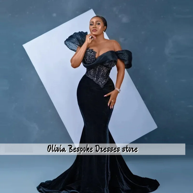 Vestido de noche elegante de sirena de terciopelo negro, vestido de baile Sexy con cuello en V y hombros descubiertos, vestido de fiesta Formal africano personalizado
