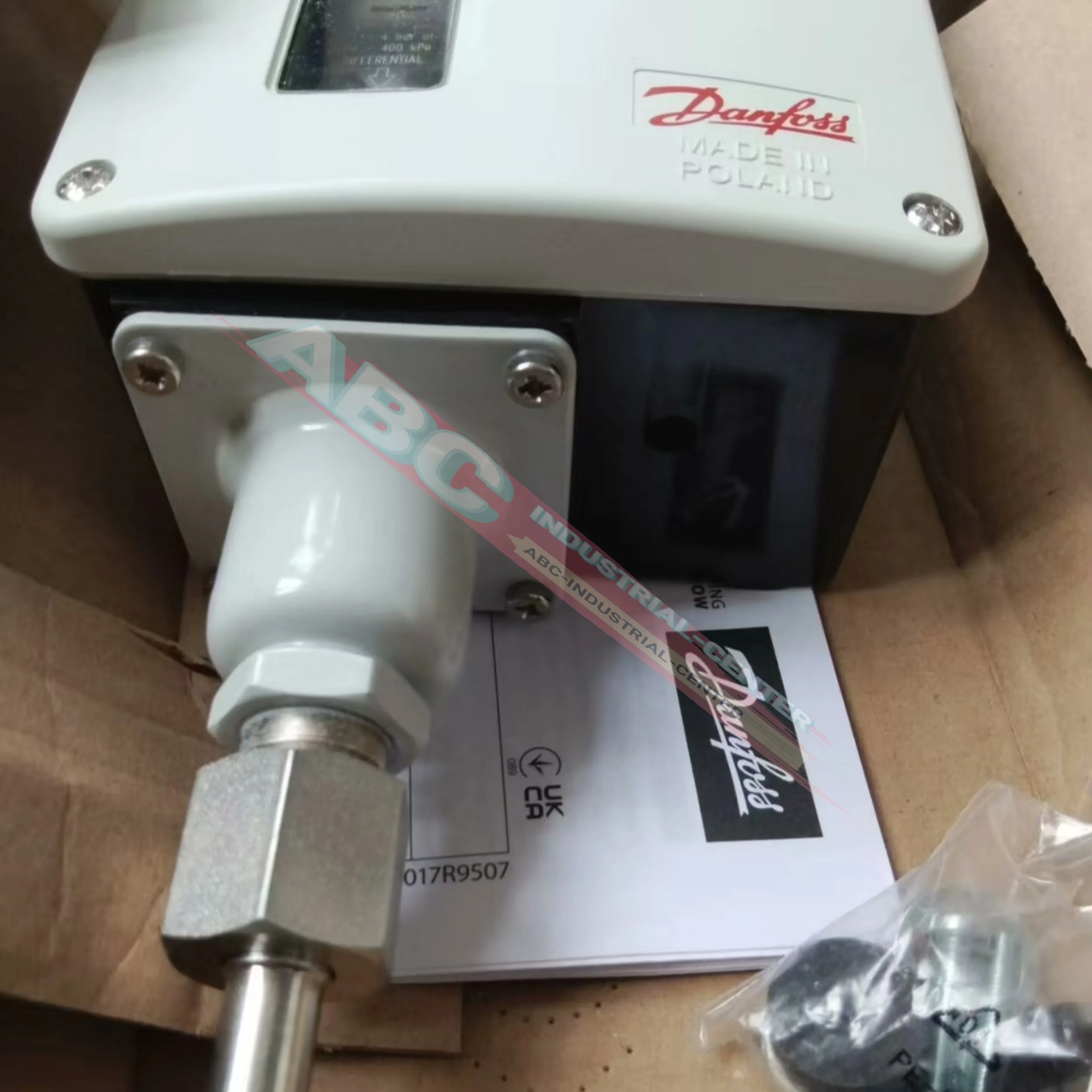 

pressure switch brand 017-504666 RT5A 017-504766 RT5A 017-513566 RT107 new