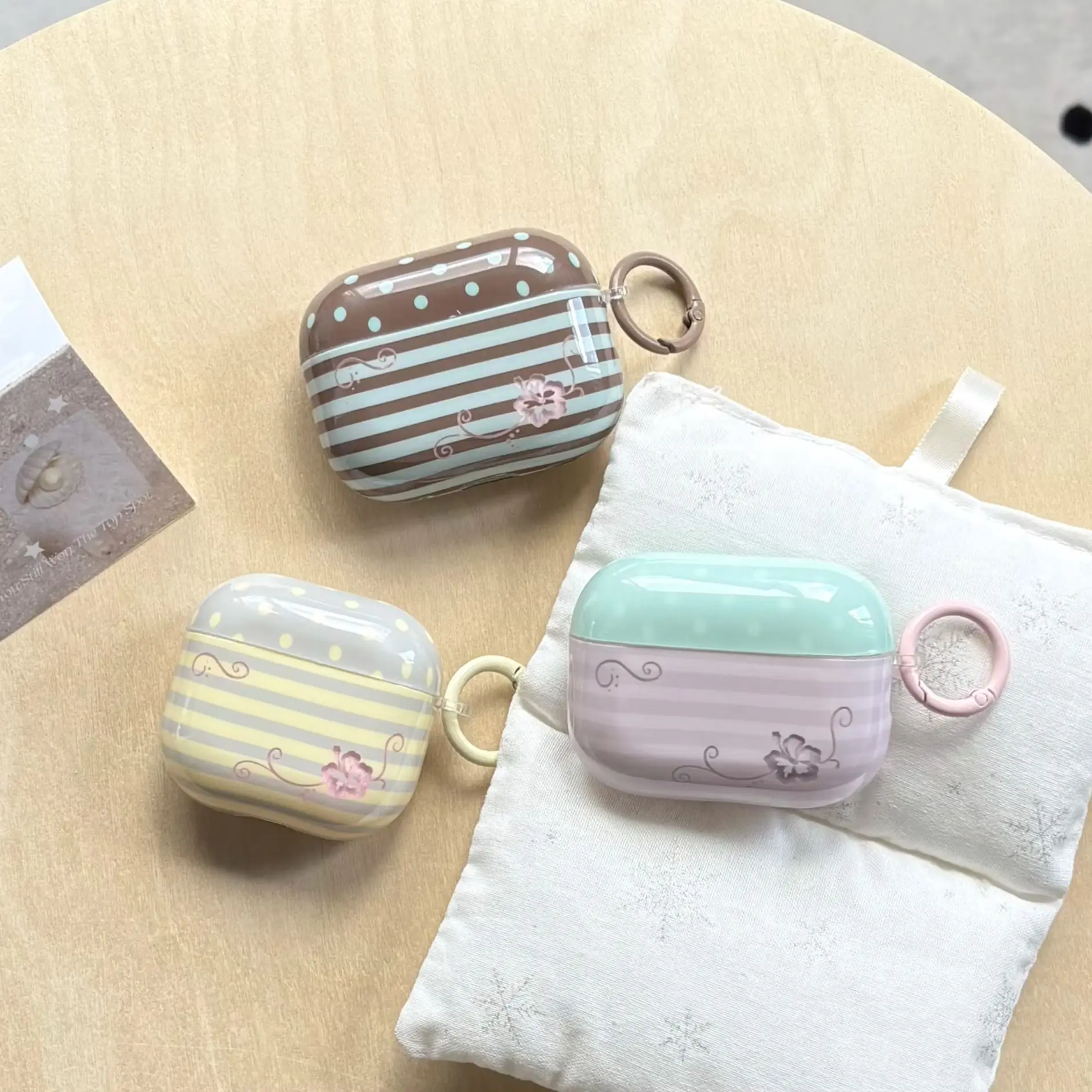 Horizontal Stripes Flower Polka Dots Pattern Pink Yellow Brown Glossy Earphone Cover Case For AirPods 1 2 3 4 5 Pro Pro2 Pro3