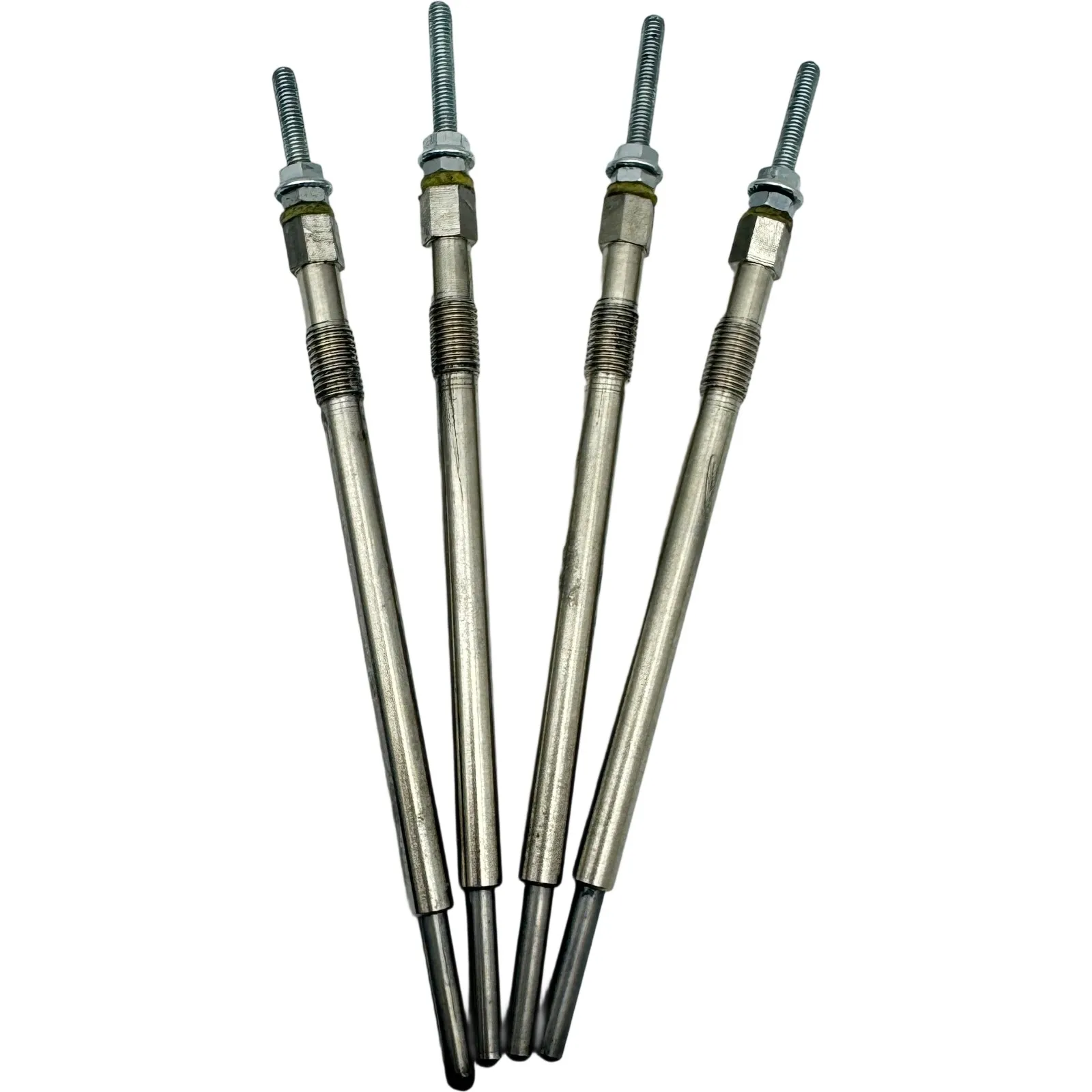 

4pcs Glow Plug 7030400 For Doosan Engine D24 Bobcat S62 S510 S530 S550 S570 T450 T590 5600 5610 E32 E35 E42 E50