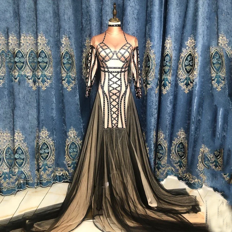 مثير شبكة سوداء قطار فساتين السهرة الفضة حجر الراين فستان المرأة عيد ميلاد احتفال أزياء رقص عرض مسرحي وتتسابق XS5289