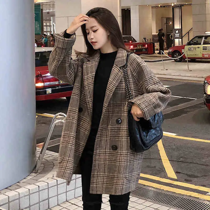 

New 2025 Autumn Winter Loose Woolen Suit Jaet Women's ort Sle Korean Version Plaid Coat Trendy Top Commute Button