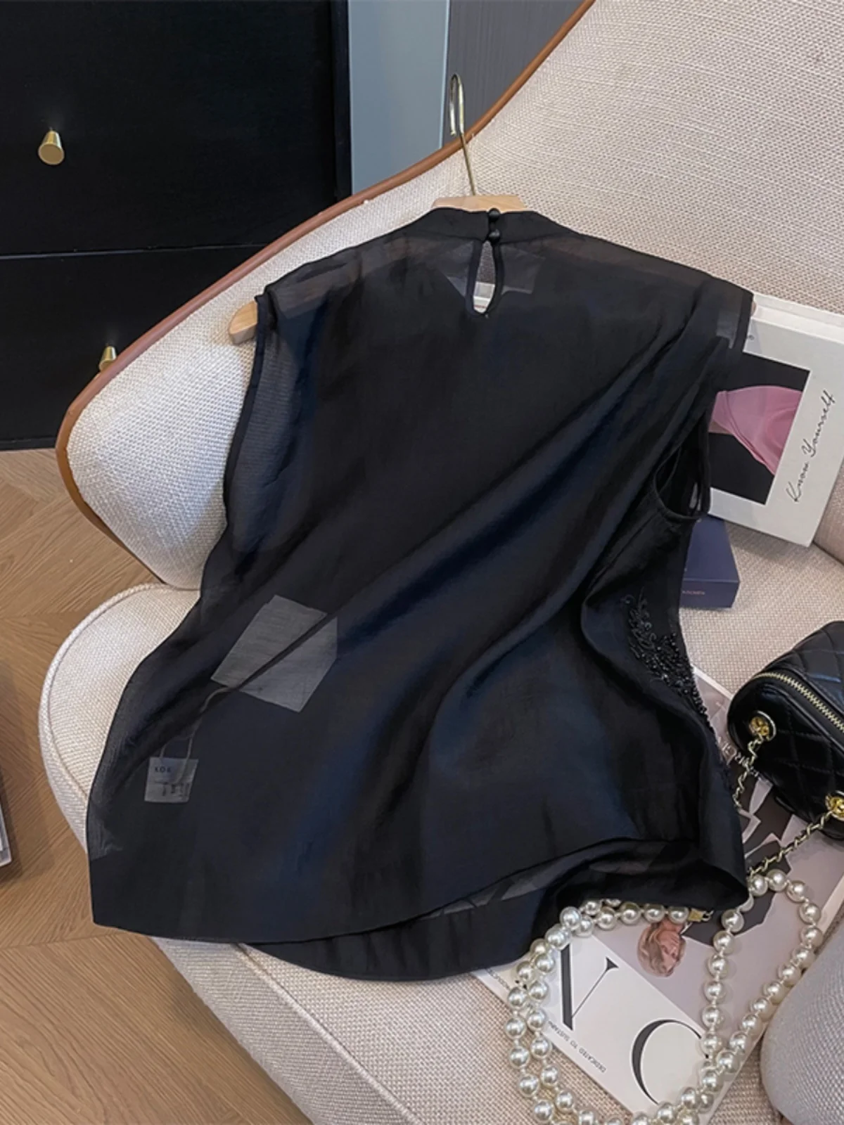 

New Chinese Sle Embroidered Flower Vest Women's Summer Thin Unique Design Sensation Vest Ele Thin Top Trendy