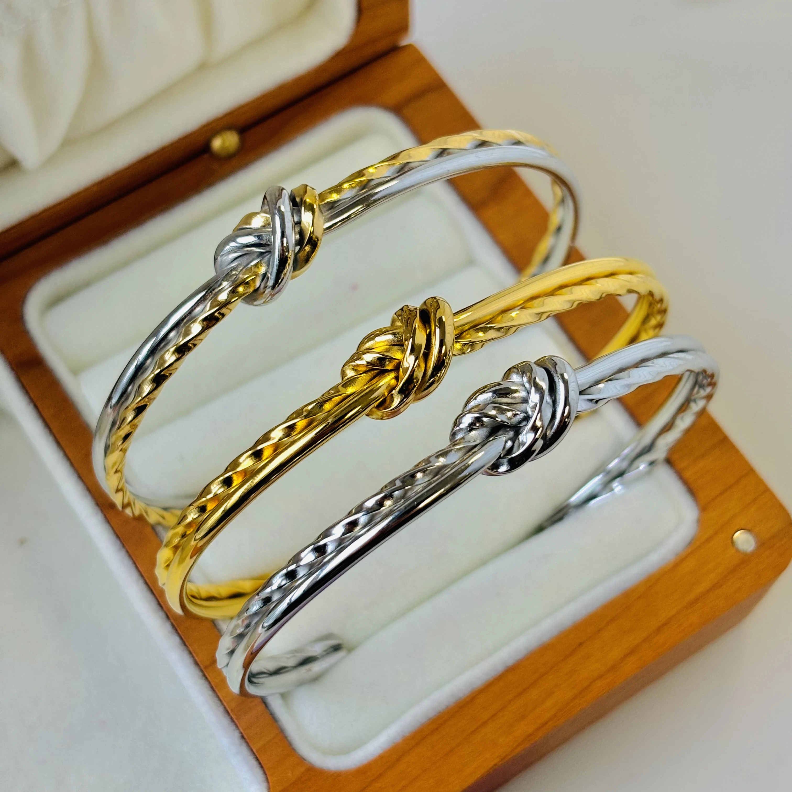 Classic Stainless Steel Punk Style Knot Charm Bracelet For Women and Man Metal Twist Cuff Bangles Rust-proof Wrist Jewelry Gift