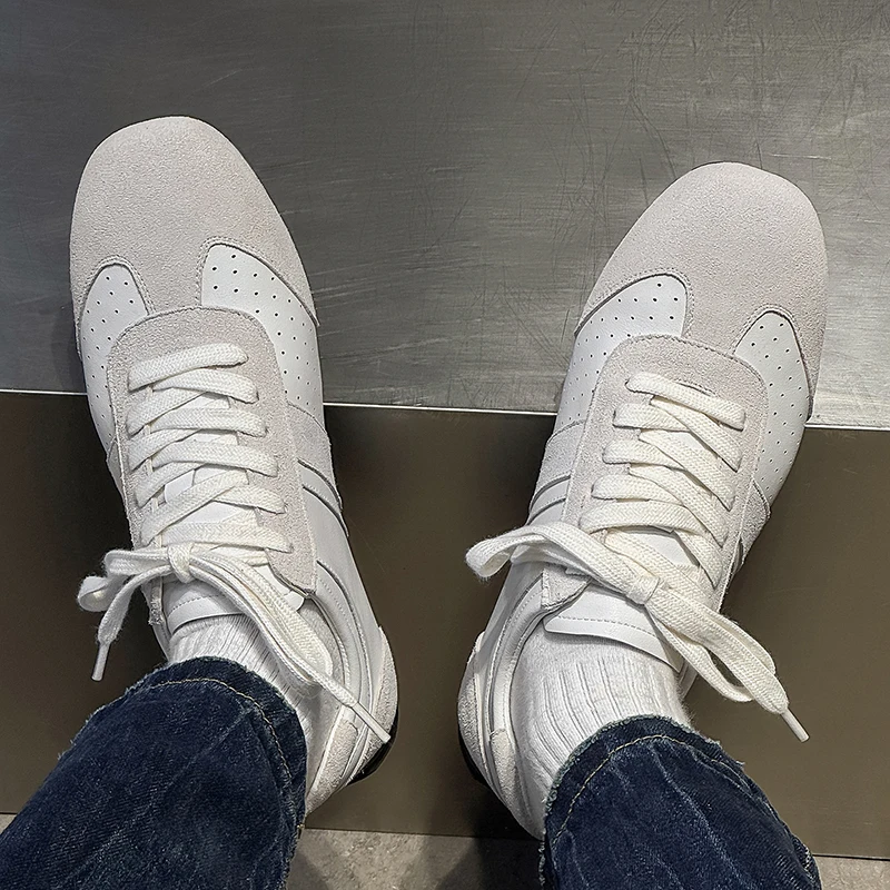 Spring Summer Men Perforated Splicing Casual Shoes Breathable Comfortable Flat Bottom Lightweight Casual Sports Shoes