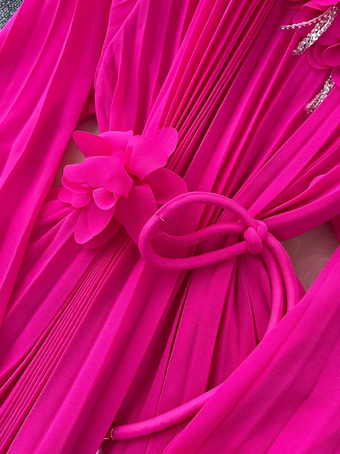 ฤดูใบไม้ผลิผู้หญิงประดับด้วยลูกปัด Draped จีบชุดยาว Elegant Rose สีแดง/สีฟ้า/สีเขียว/สีเหลืองพัฟแขนเอวสูง Maxi vestidos Robe ใหม่