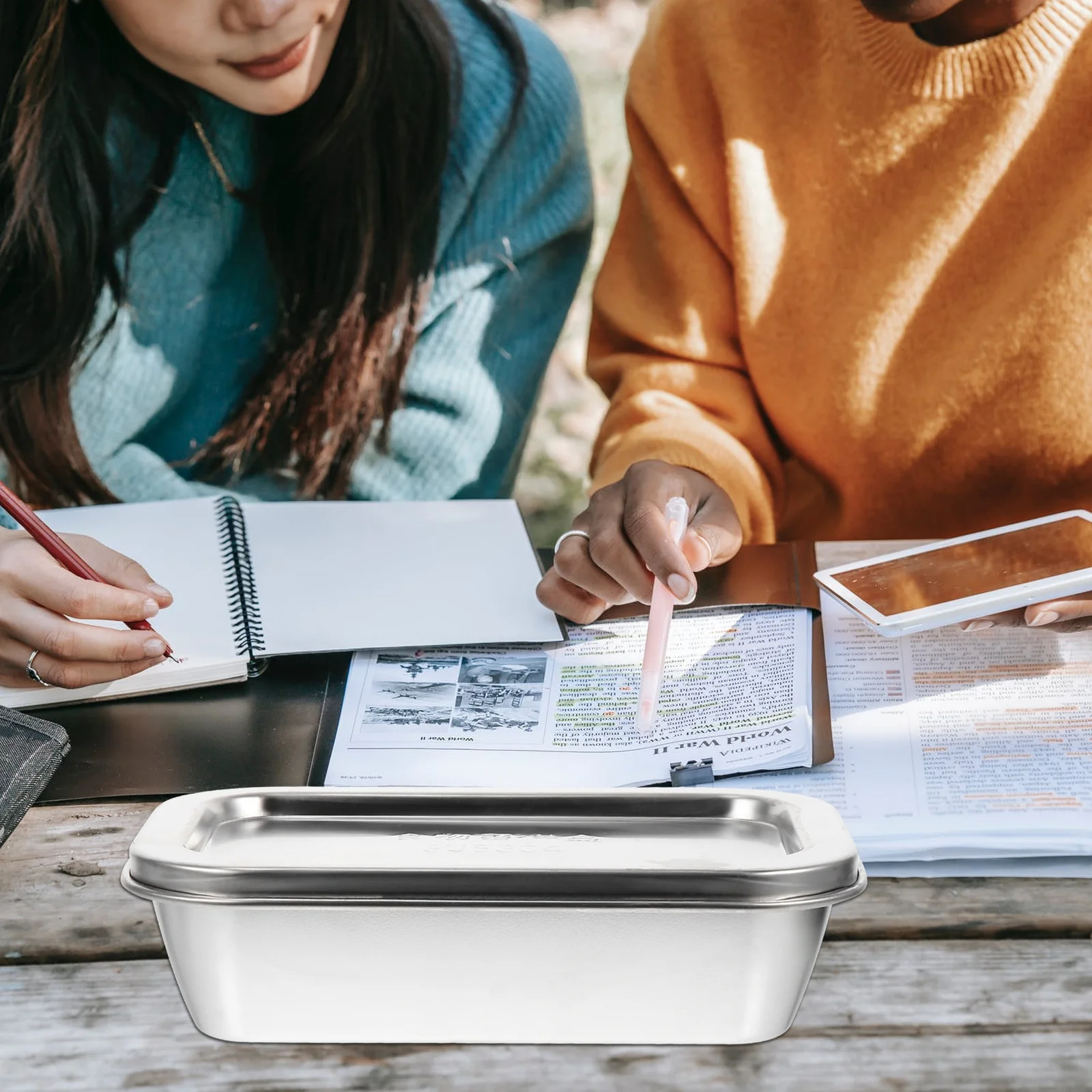 

1Pcs Sealed Butter Storage Container Corrosion Resistant Kitchen Butter Box for Home Use Freshness Keeper Silver