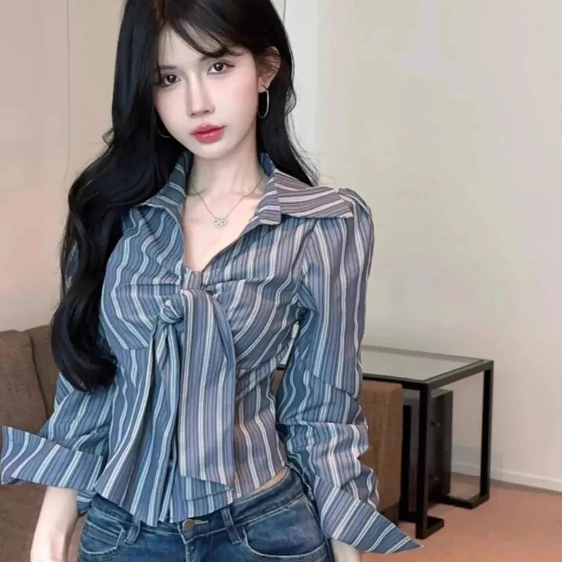 

Женская блузка с V-образным вырезом и длинными рукавами, с завязками на талии, модный топ Pure Desire для ранней осени