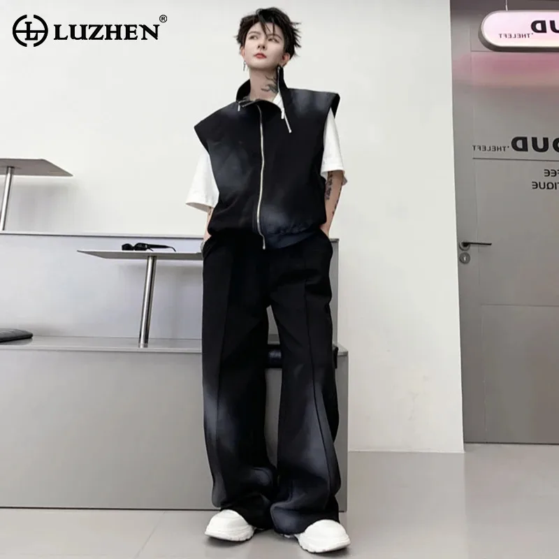 

LUZHEN Summer New Scrawl Wornout Design Stylish Sleeveless Vests Two Piece Sets Fashion Street Men's Straight Sport Pants LZ4664