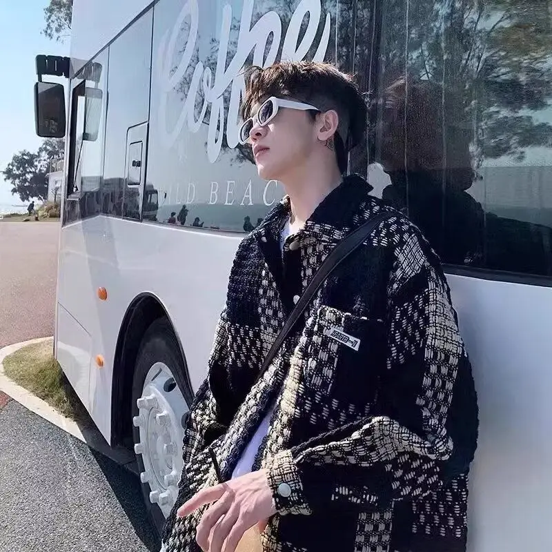 

Повседневная мужская куртка премиум-класса в клетку, осенне-зимняя новинка, модная куртка с воротником-стойкой, украшение на пуговицах, другое