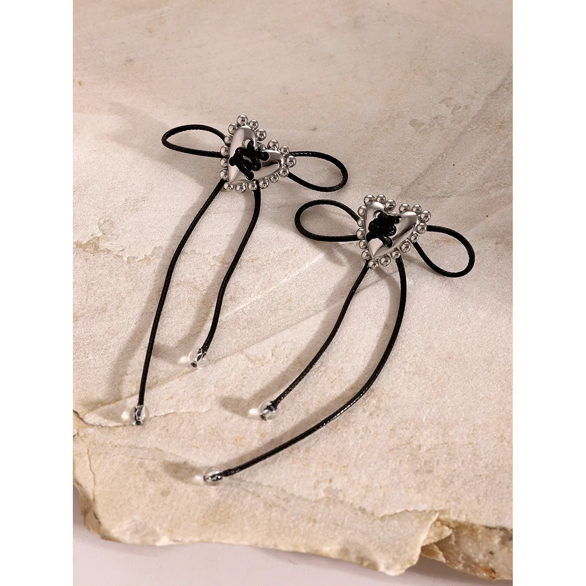 

Stainless Steel PVD 18K Gold Plated Tarnish Waterproof Heart Knot Earrings For Woman Jewelry Wholesale INS