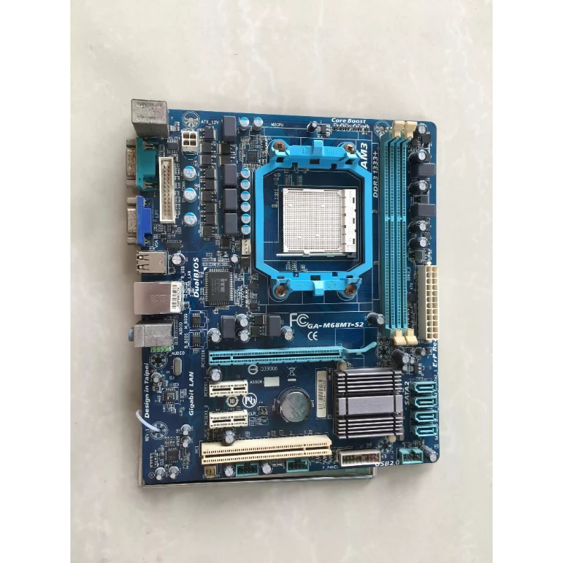 

Used for Gigabyte GA-M68MT-S2 AM3 DDR3 Mainboard Support X3 X4 CPU Onboard VGA Desktop Motherboard