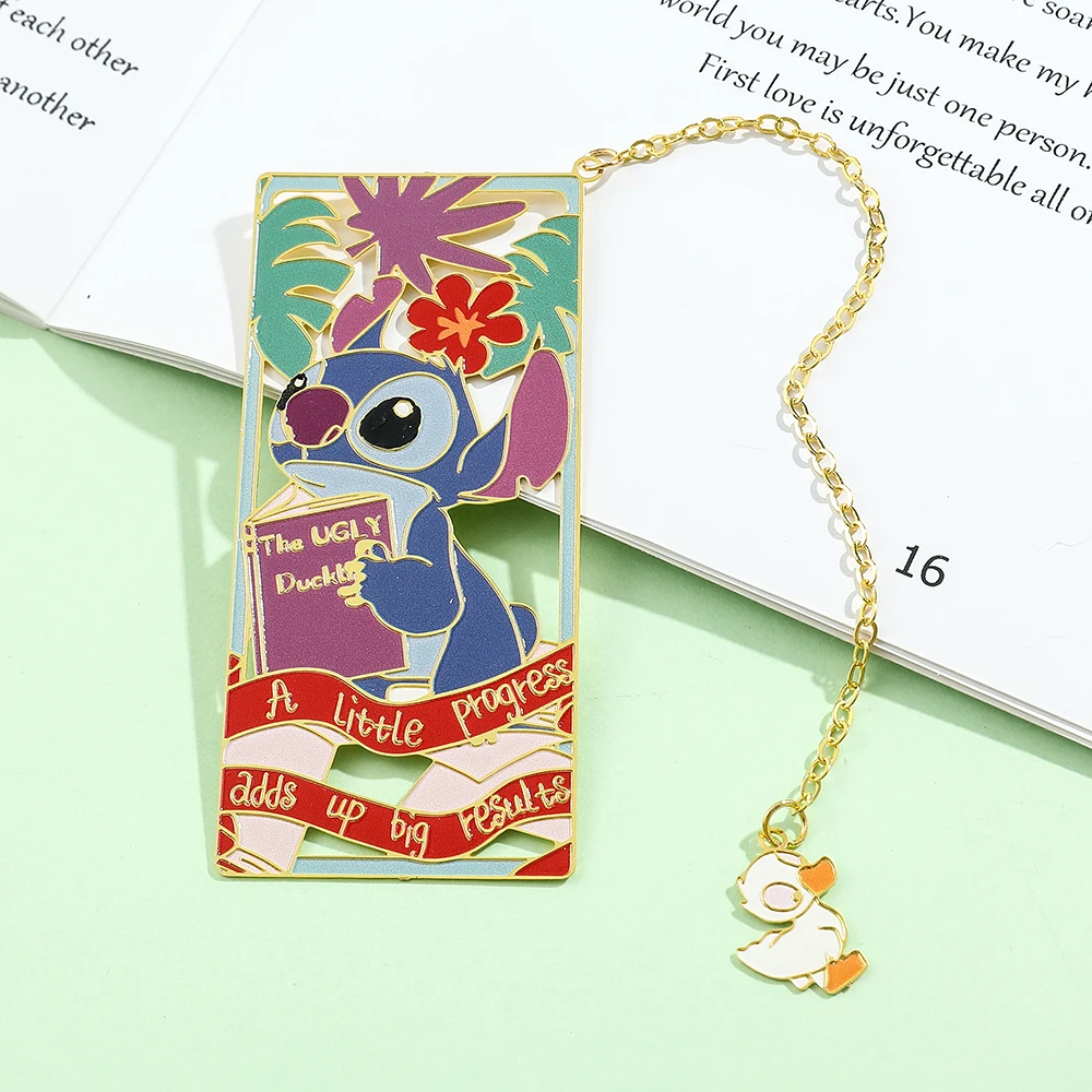 Imagem -02 - Cute Stitch Eating Book Bookmark para Crianças Anime Fans Gifts Book Lovers Metal Book Marks Acessório para Pais