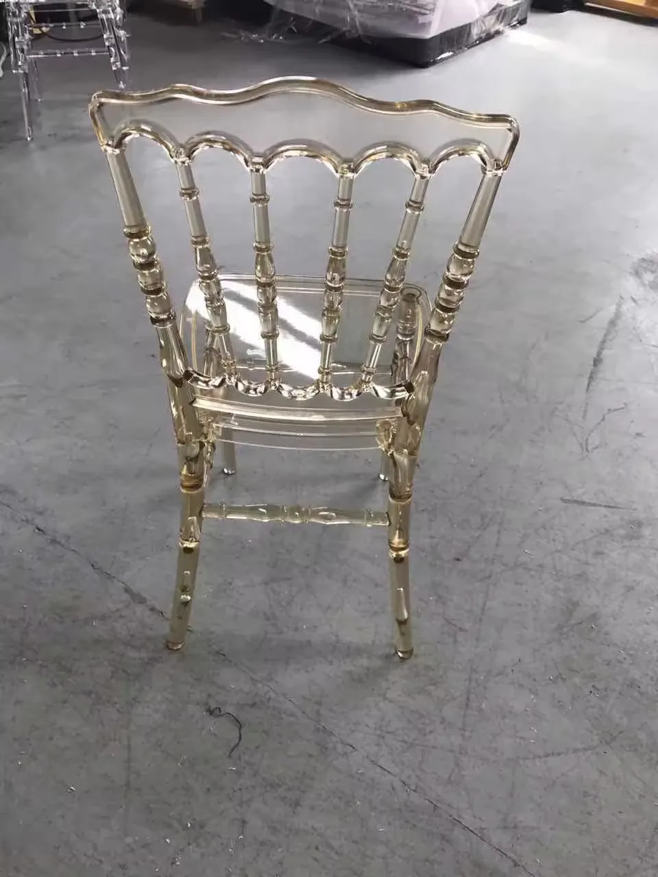 100pcs)Resin Plastic Transparent Amber Transparent Clear Napoleon Chairs For Wedding Rental