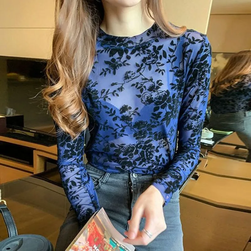 قميص ضيق مثير شفاف قليلاً للنساء، قميص شبكي رفيع بأكمام طويلة من الحرير الجليدي للحماية من الشمس #2