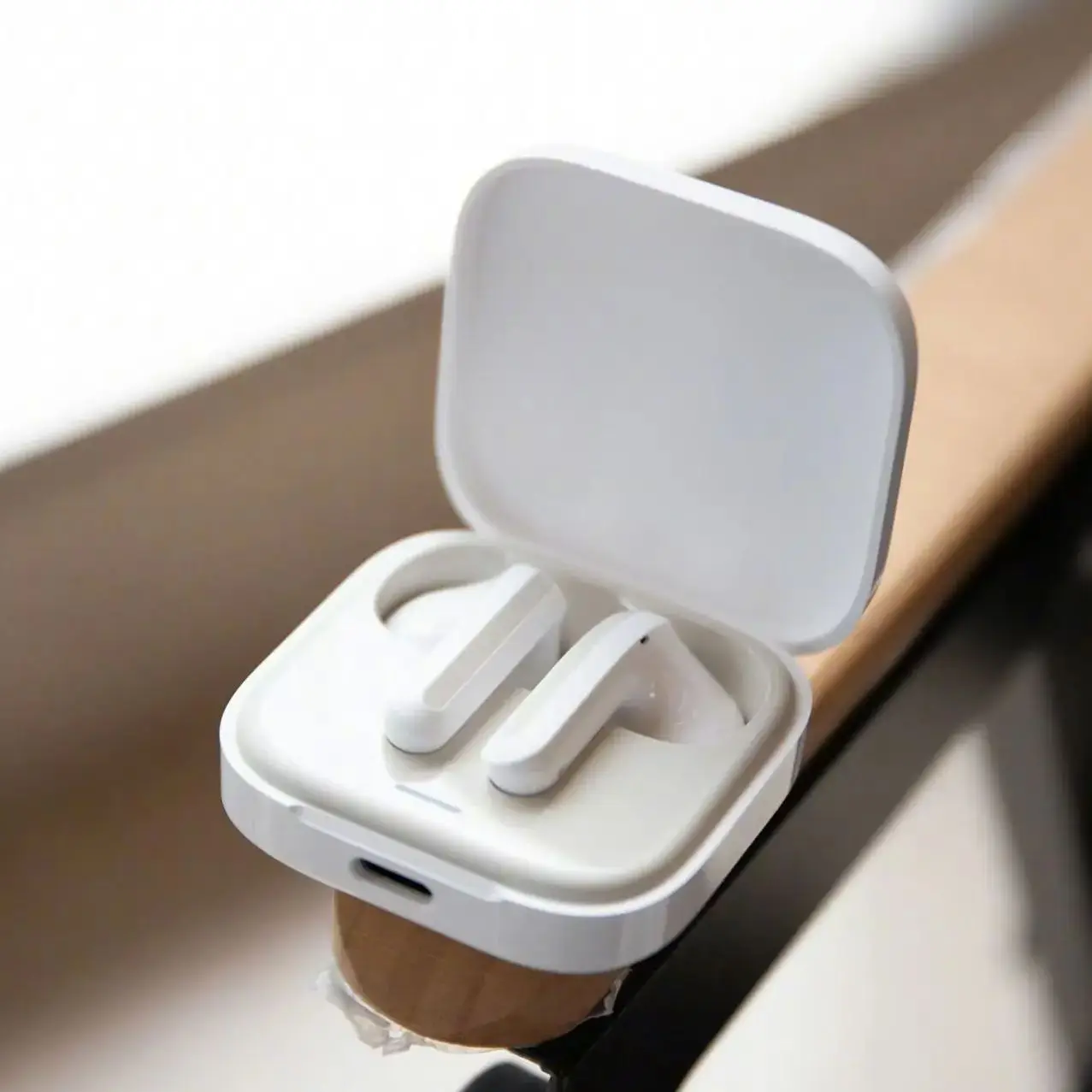 سماعات الرأس اللاسلكية 6 من شيومي ريدمي ، سماعة أذن للحد من الضوضاء ، إصدار نشط ، بلوتوث ، عمر البطارية 30 ساعة ، 5 أوضاع ضبط #4