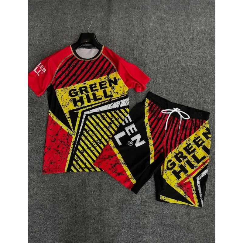 Conjunto de MMA Hardcore Green Hill Verano 2026 para Hombre, Camiseta Deportiva de Manga Corta Roja y Gris y Pantalones Cortos de Combate de Secado Rápido para Entrenamiento