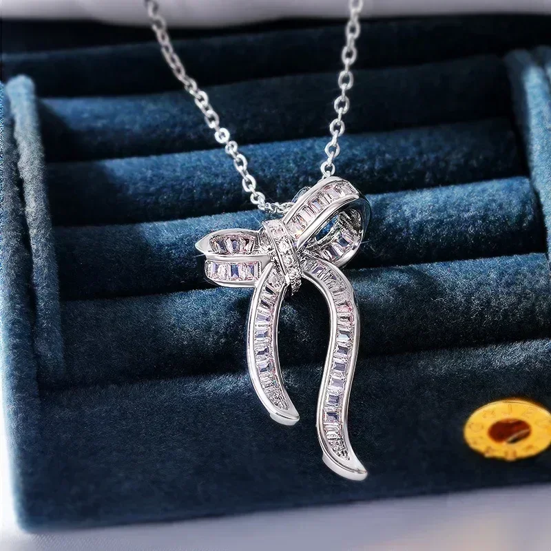 2026 New Small Fresh Bridal Jewelry Exquisite Ladder Square Copper Inlaid Zircon Bow Necklace Ladies High Quality Clavicle Chain