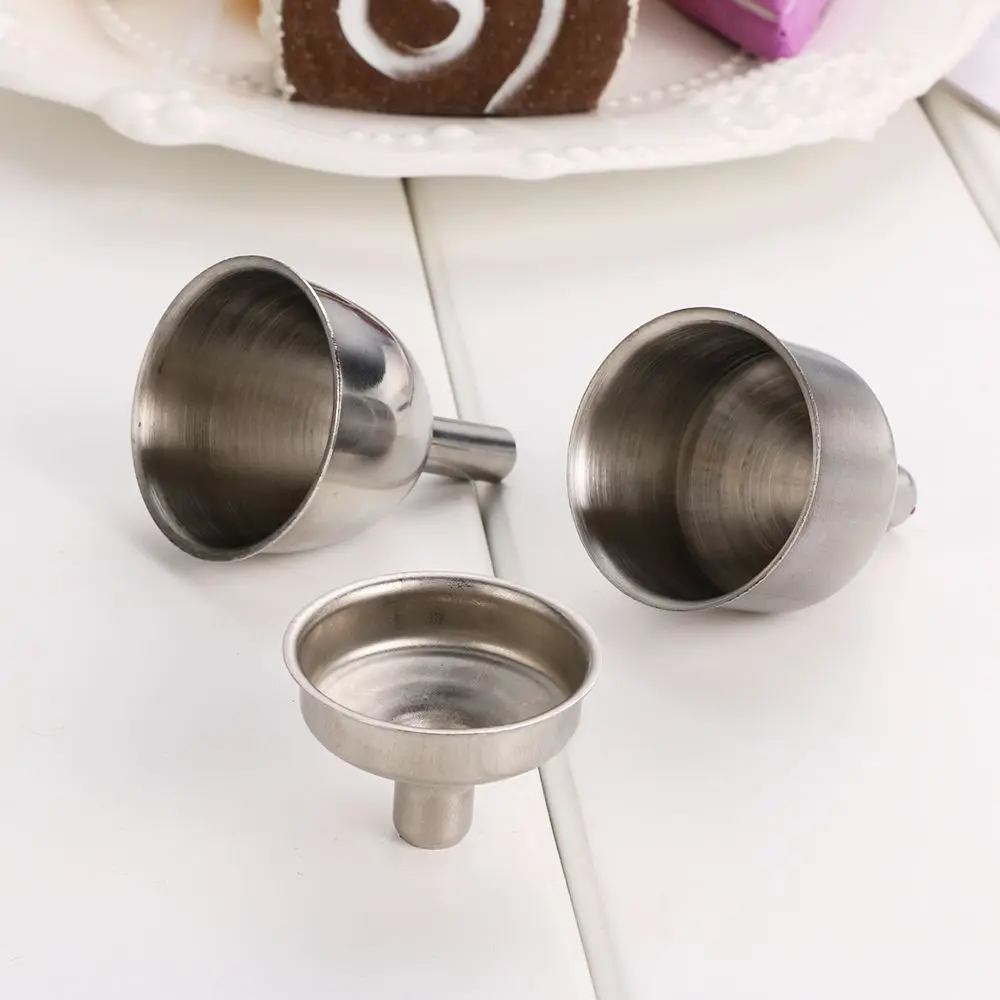 Mini Stainless Steel Bar Wine Flask Funnel Small Mouth Funnels for Filling Hip Flask Beer Canning Liquid Bar Kitchen Tools