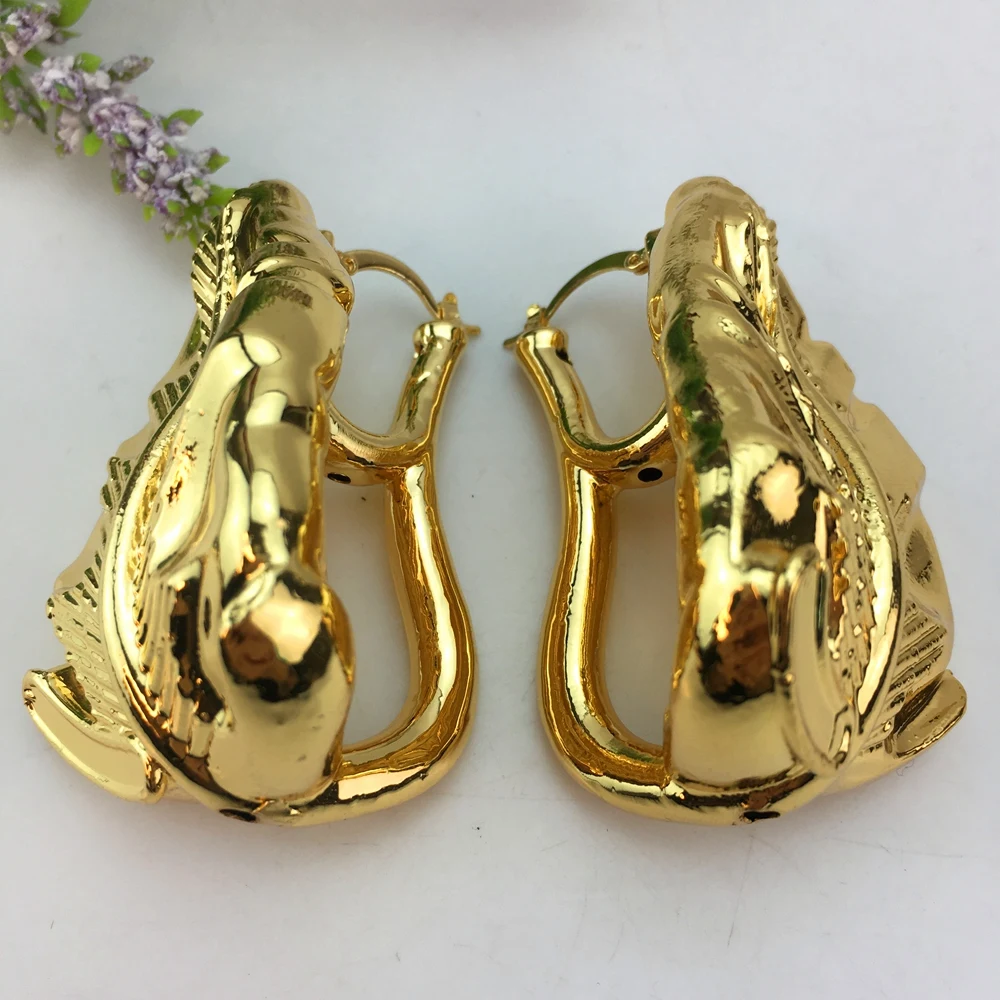 Yuminglai Fashion Luxury Dubai Jewelry Accessories Superior Quality Goldplated Earrings for Women FHK17354