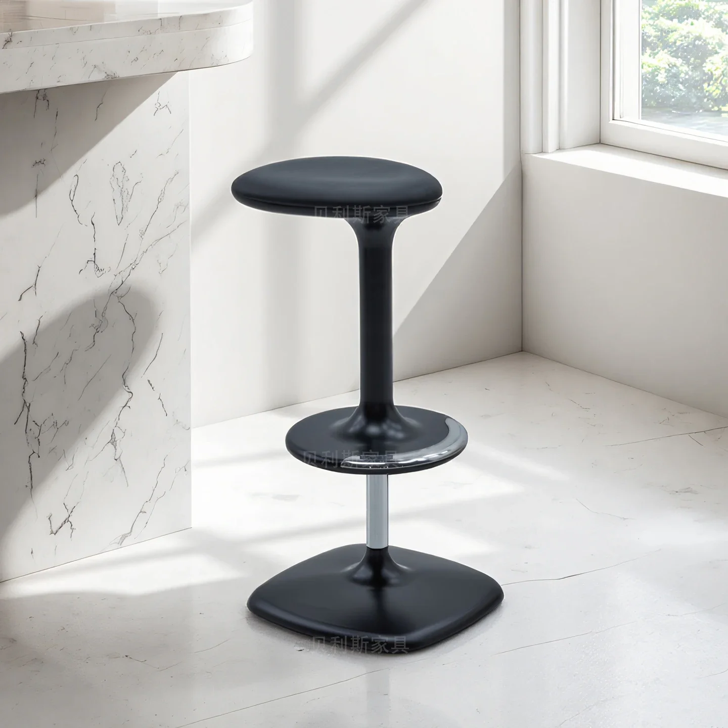 Italian minimalist stool Modern minimalist rotatable family high chair