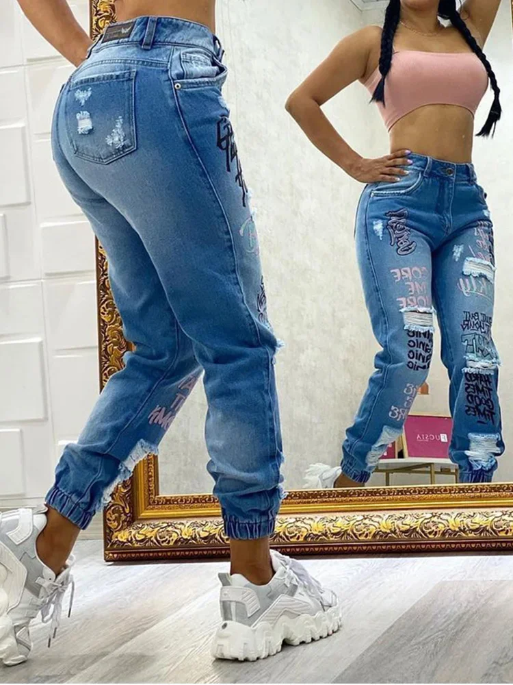 Thumbnail 3 - #54 Best Womens Straight Leg Jeans to Buy In 2026
