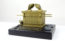 Big Ark Of The Covenant Ark Of Convenant Furniture Judaism Arc Of The Covenant Jewish Religious Objects Ark Of The Big Alliance