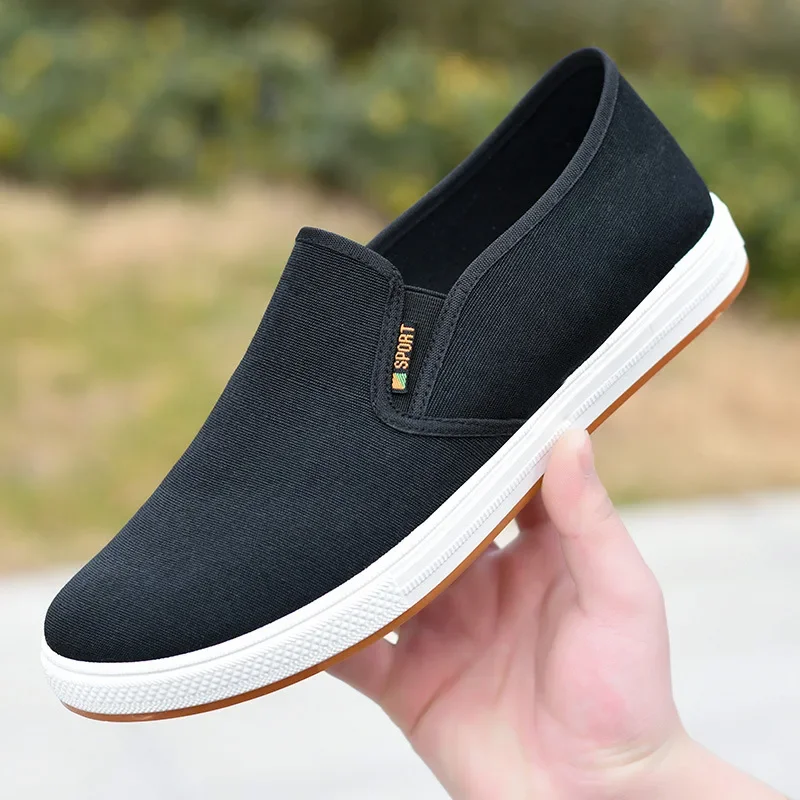 

Men Canvas Shoes Lightweight Casual Shoes New Black Flats High Quality Soft Male Loafers Slip on Men Vulcanized Shoes Zapatos