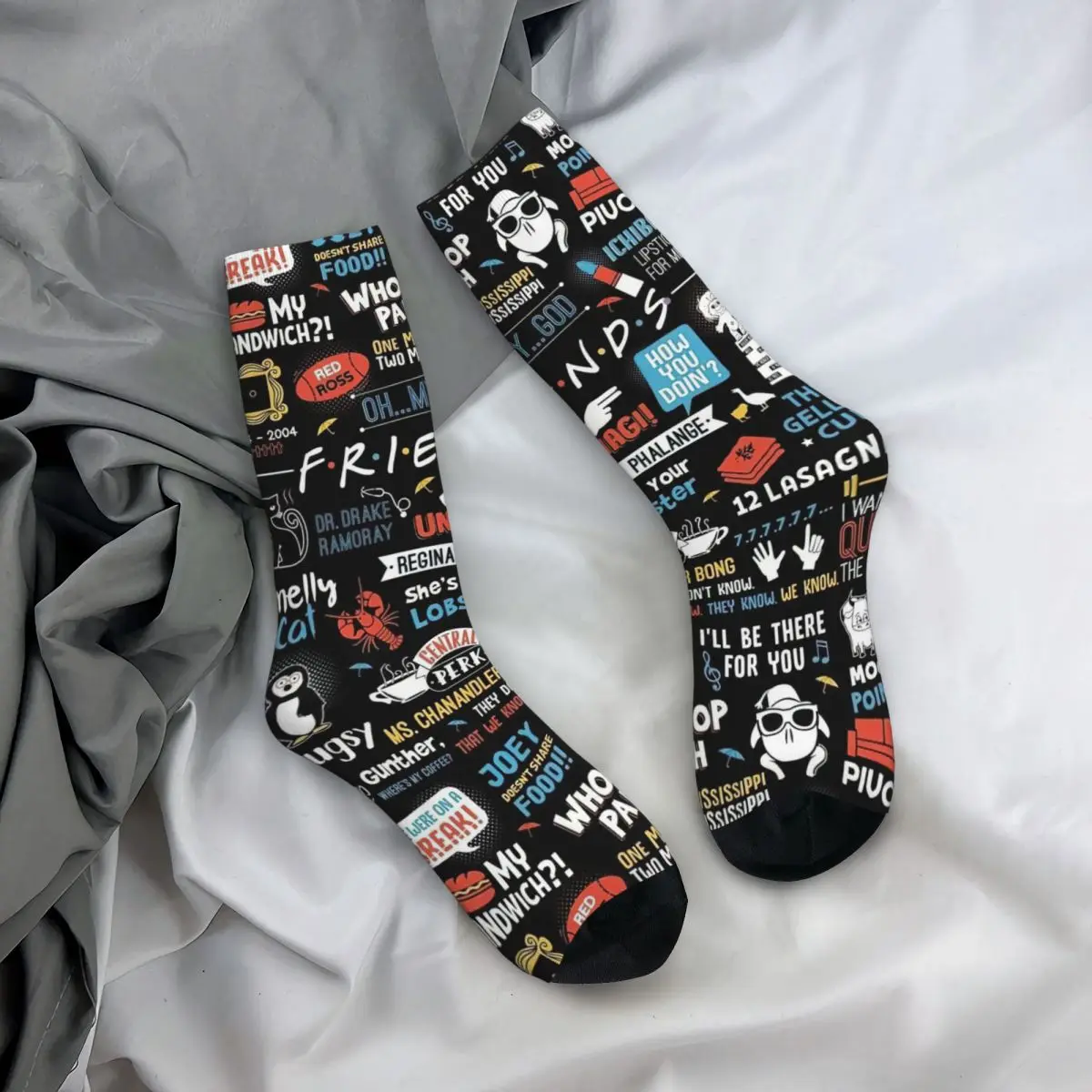 Calcetines de la serie Friends TV Show para hombre y mujer, medias de tubo medio informales con dibujos animados Central Perk, primavera, verano,