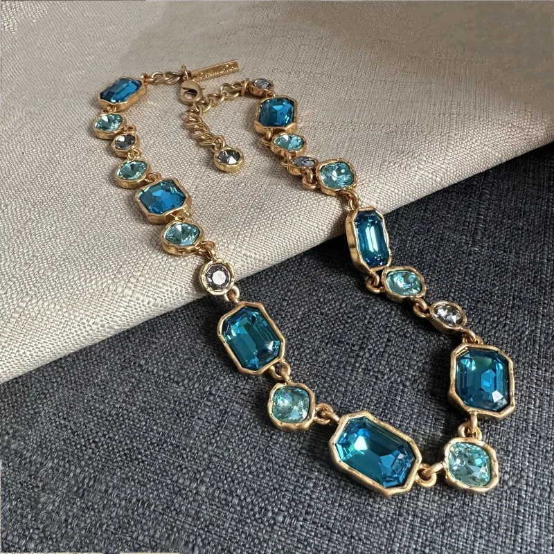 

Os Fashion Party Jewelry Geometric Colorful Crystal Glass Pendant Necklace for Women Collarbone Chain