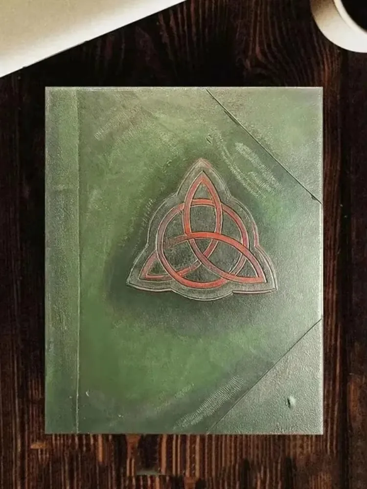 Charmed Book of Shadows Magic Book Vintage Green Cover 350 pagine charms record Stories rilegato Journal Kids Magic Copy Books Gift