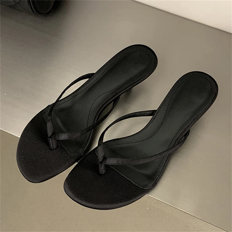 

Новые модные женские шлепанцы Eilyken с низким каблуком, тонкие летние повседневные сандалии-слайды Zapatos Mujer