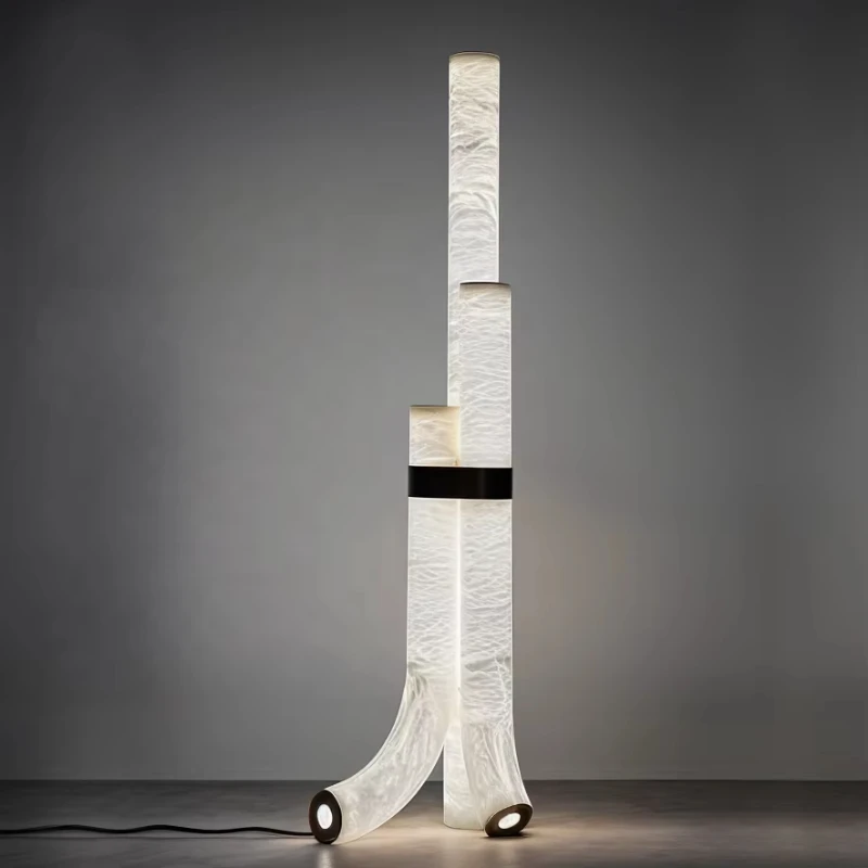 مصباح أرضي مرمر حديث من النحاس الشمالي الفاخر بثلاثة أسطوانات مصباح محطة رخامية لغرفة المعيشة في مطبخ الفندق