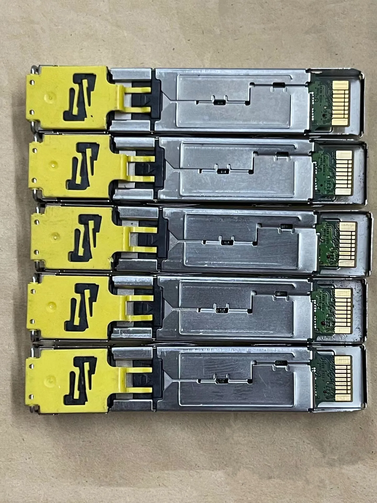 Brocade RJ45 fiber module sfp/57-1000042-01 1GE RJ45 sfp fiber switch/Brocade rj45 sfp fiber transceiver