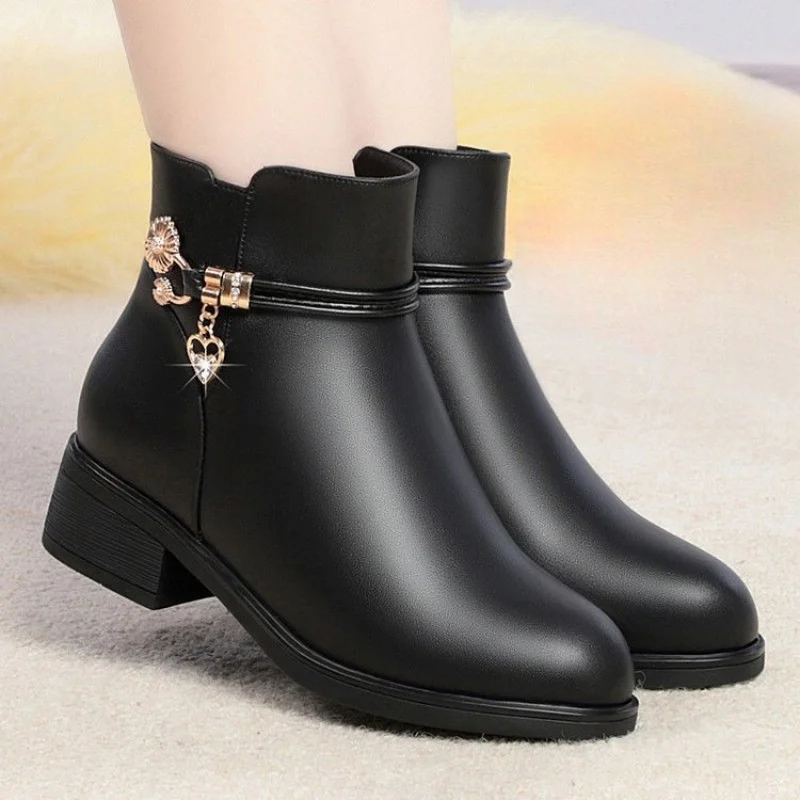 Thumbnail 3 - #86 Best Work Safety Boots to Buy In 2026