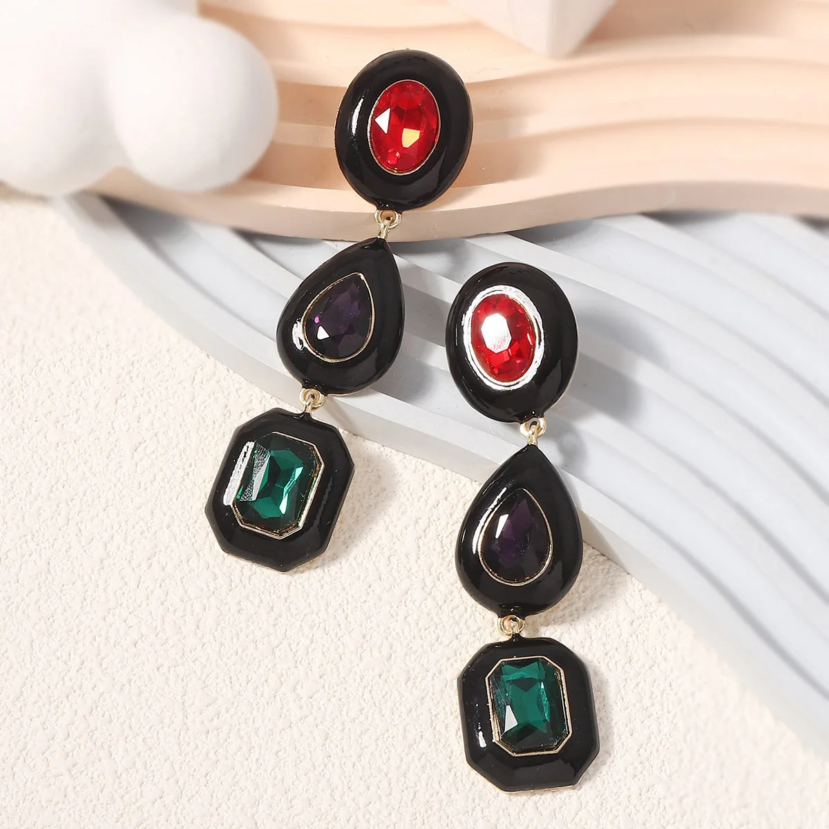 Retro-chic enamel, unique ethnic style, long gemstone-encrusted geometric teardrop earrings, public relations jewelry