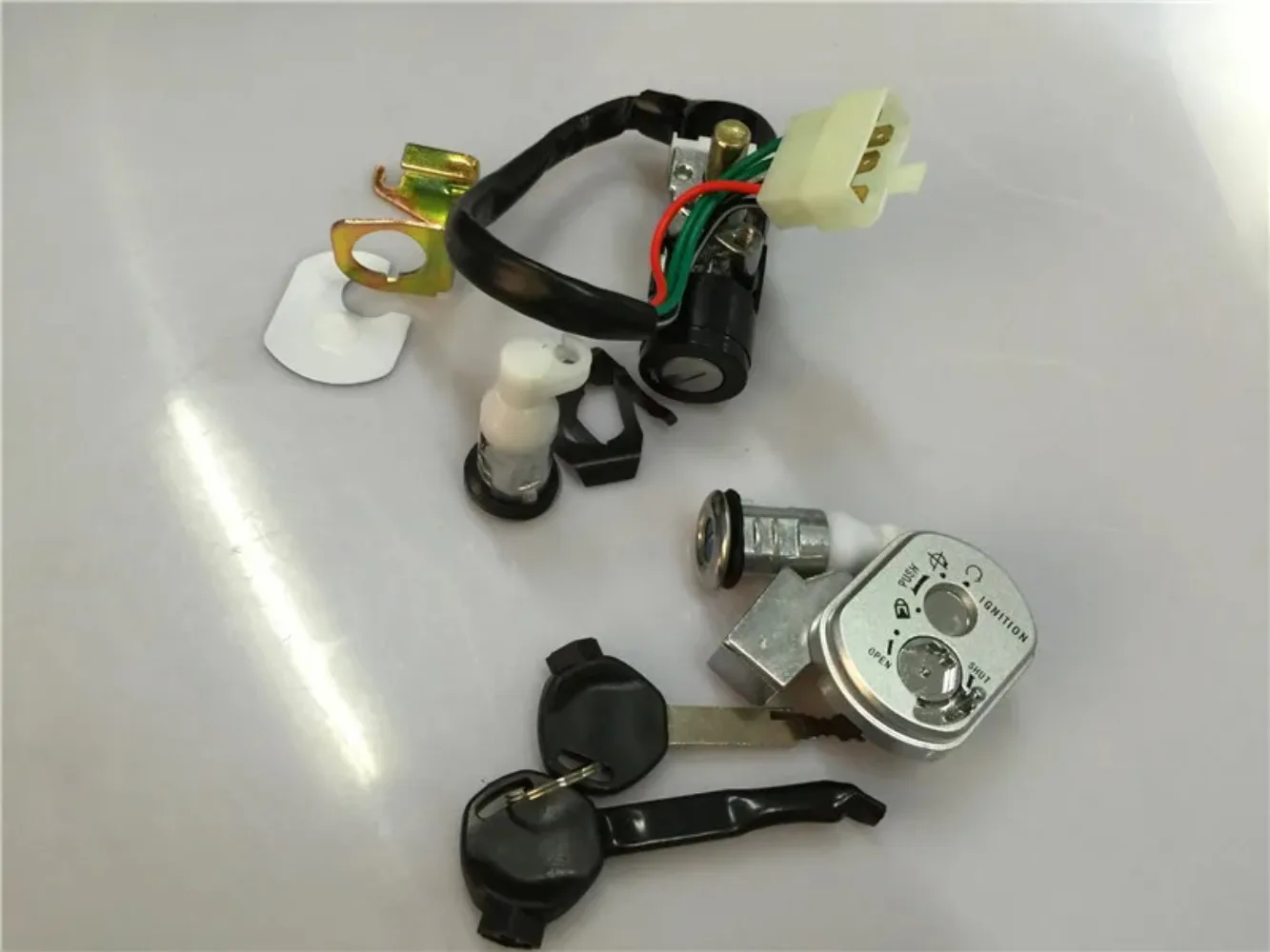 1set- For pedal motorcycle accessories pedal Jiaying electric door lock assembly Bicycle magnetic battery lock free shipping