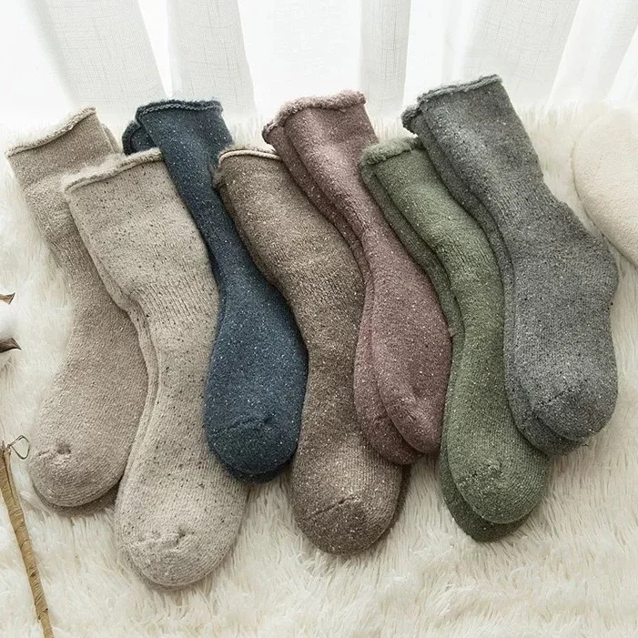 

1 Pair Winter Warm Women Solid Color Thicker Breathable Comfortable Wool Against Cold Snow Socks, Adding Fleece for Warmth
