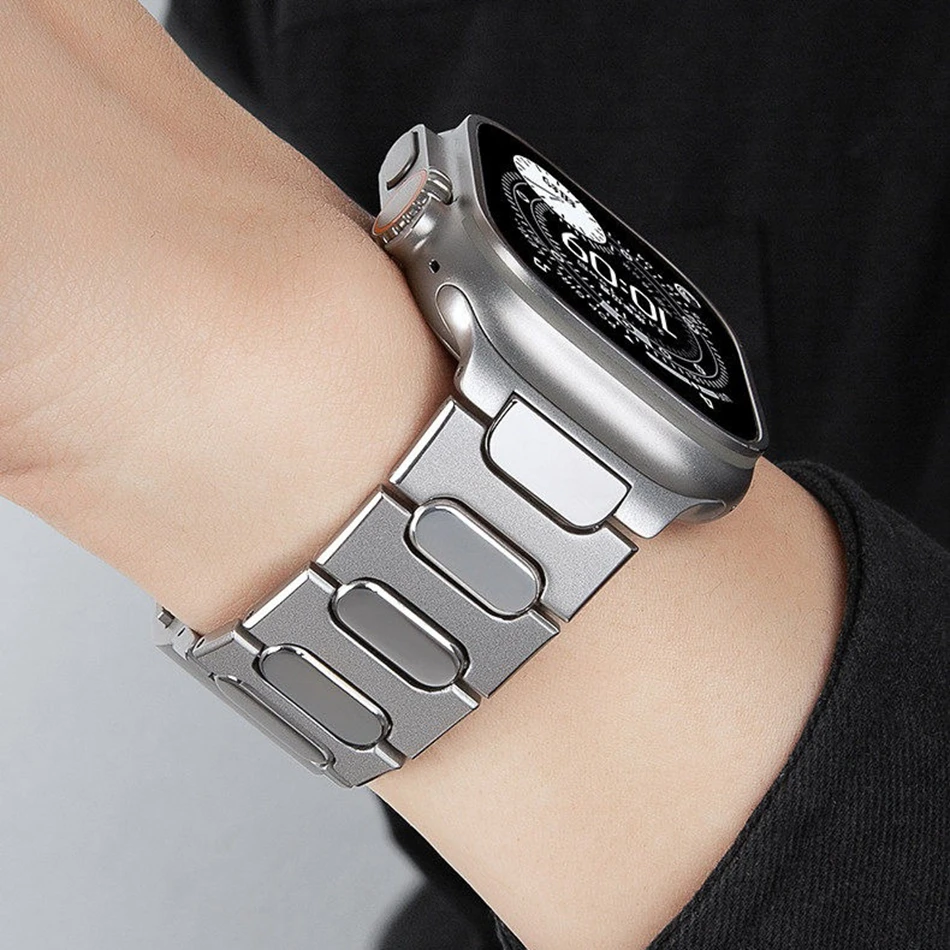 Titanium Watch Strap For Apple Watch Series 11/10/9/8/7/6/5/SE/Ultra 3 2 Magnetic Clasp Watch Band For iWatch 49/46/45/44/42mm