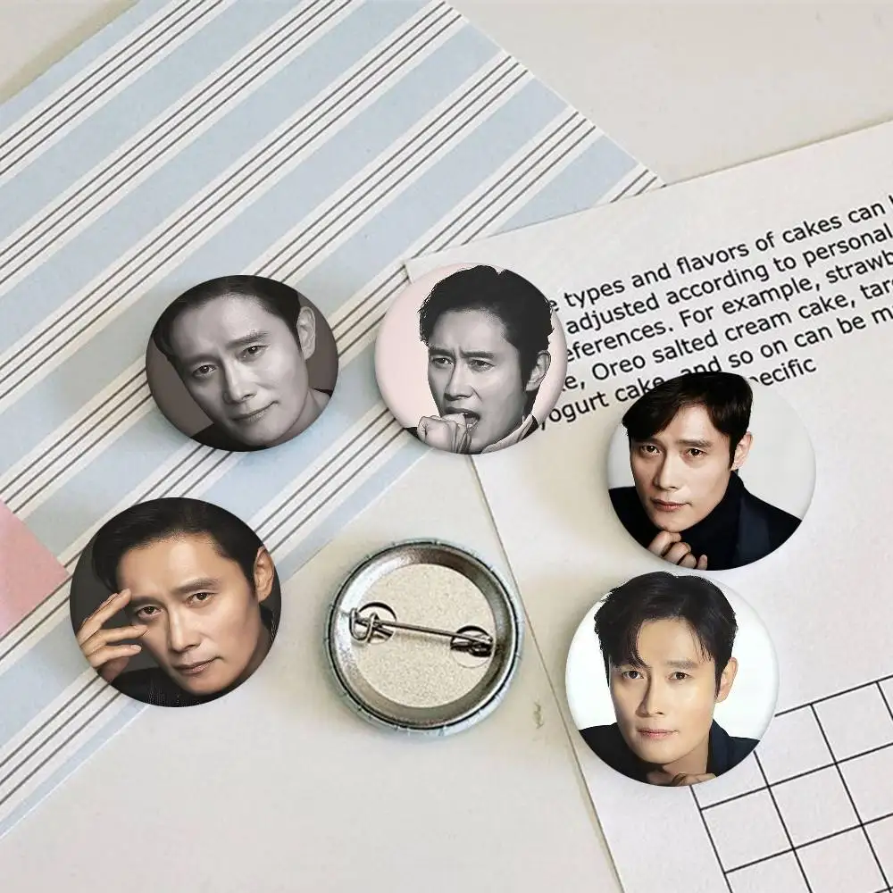 L-Lee Byung Hun Round Badges Can Be Used To Decorate Clothes And Backpack Pins