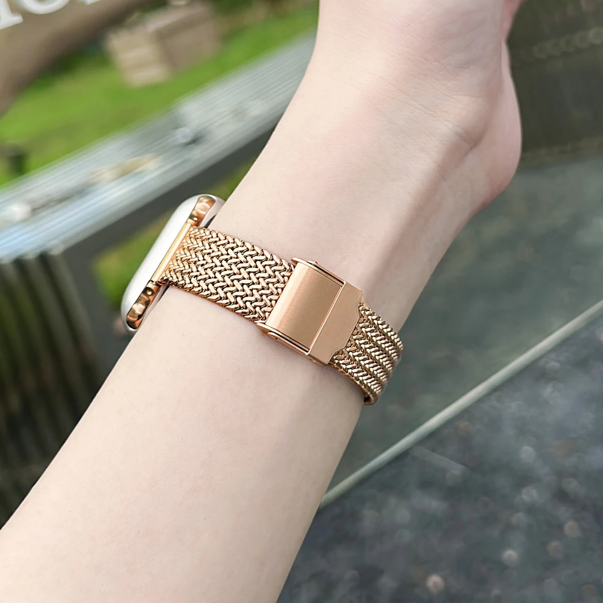 Cinturino sottile in acciaio inossidabile per Apple Watch 41mm 45mm 9 8 7 cinturino da donna con anello in rete metallica per iwatch SE 6 5 4 40/44mm 38/42mm Ultra