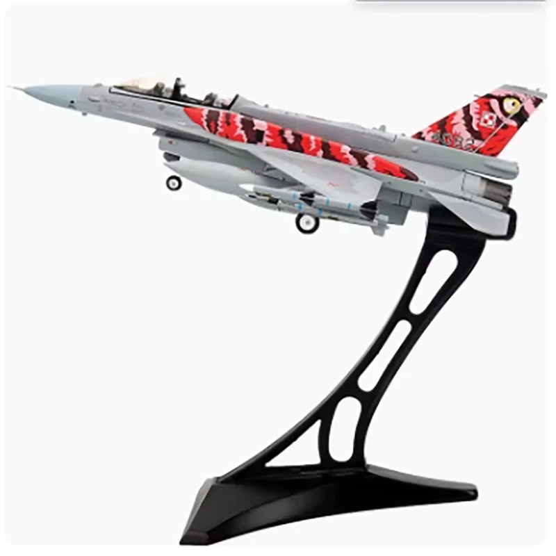 

Die cast Polish Air Force F-16D fighter jet militarized combat 1:72 ratio alloy and plastic simulation gift