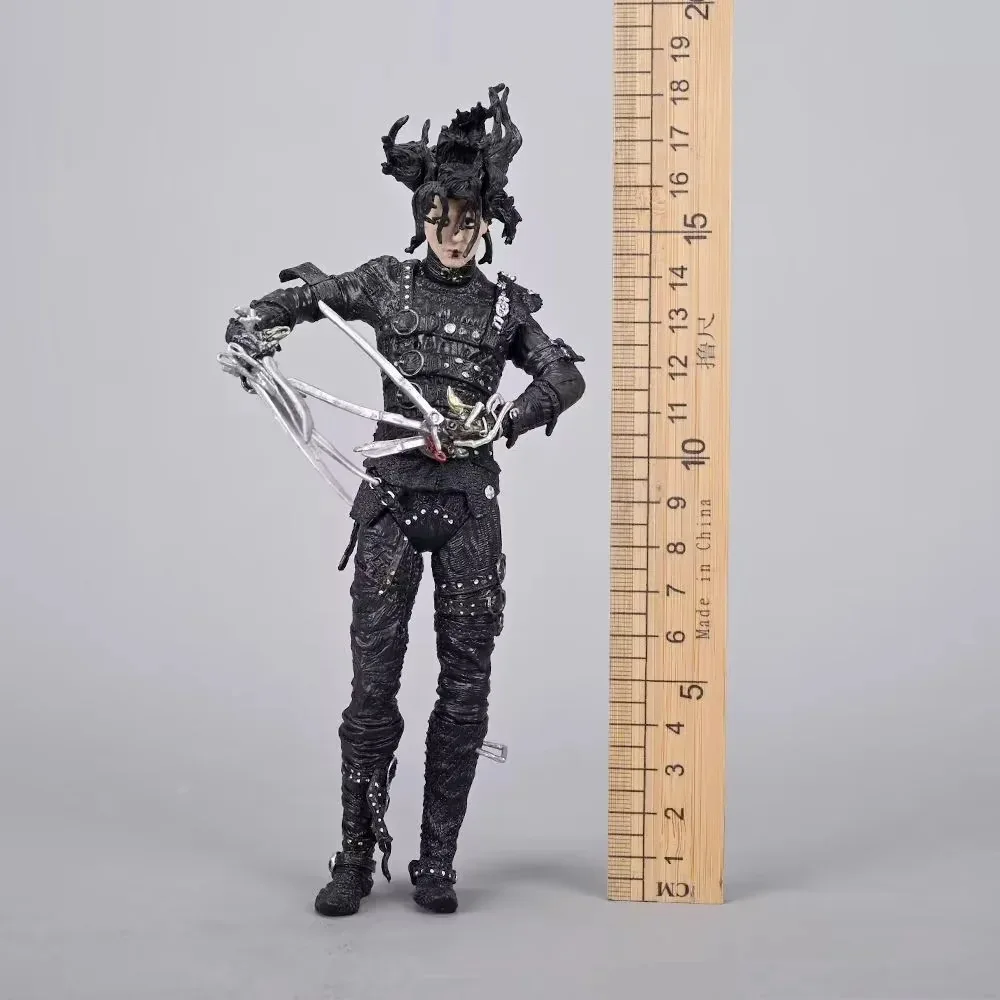 18cm Edward Scissorhands Johnny Depp PVC Figure Model Toy Game Statue Collect Decor