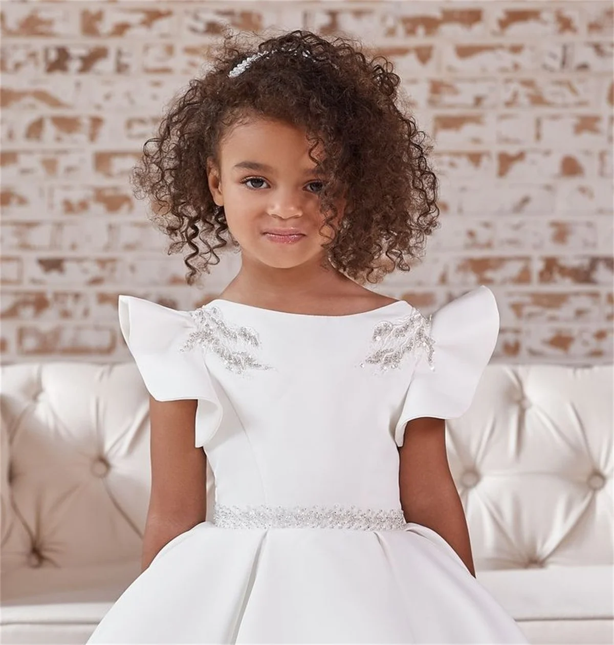 Elegant White Satin Flower Girl Dress For Wedding Beaded Applique Puffy Princess Bridesmaid Birthday Celebration Eucharist Dress