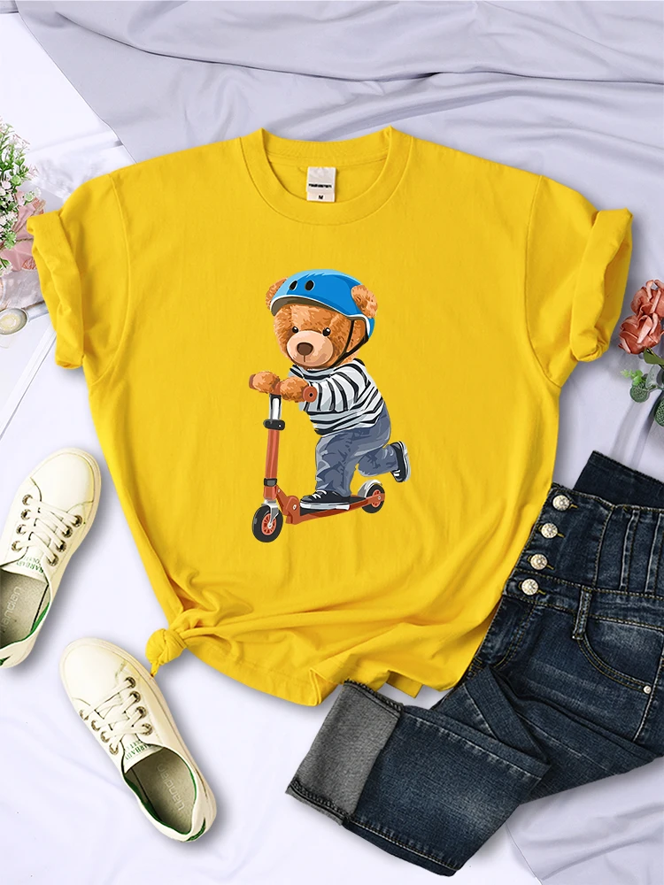 Little Teddy Bear Playing With A Balanced Car Tshirt Women Hip Hop Pulovers Tops Street Casual Short Sleeve Breathable Tshirts