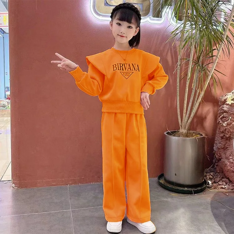 

spring and autumn set for girls aged 4 to 14 in 2025, a stylish and fashionable two-piece top and pants for baby girls